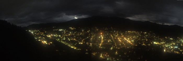 Aktuelle Bilder von Waldkirch mit Blick das Elztal hinauf