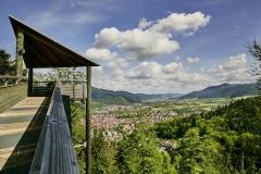 Baumkronenweg mit Blick auf Waldkirch